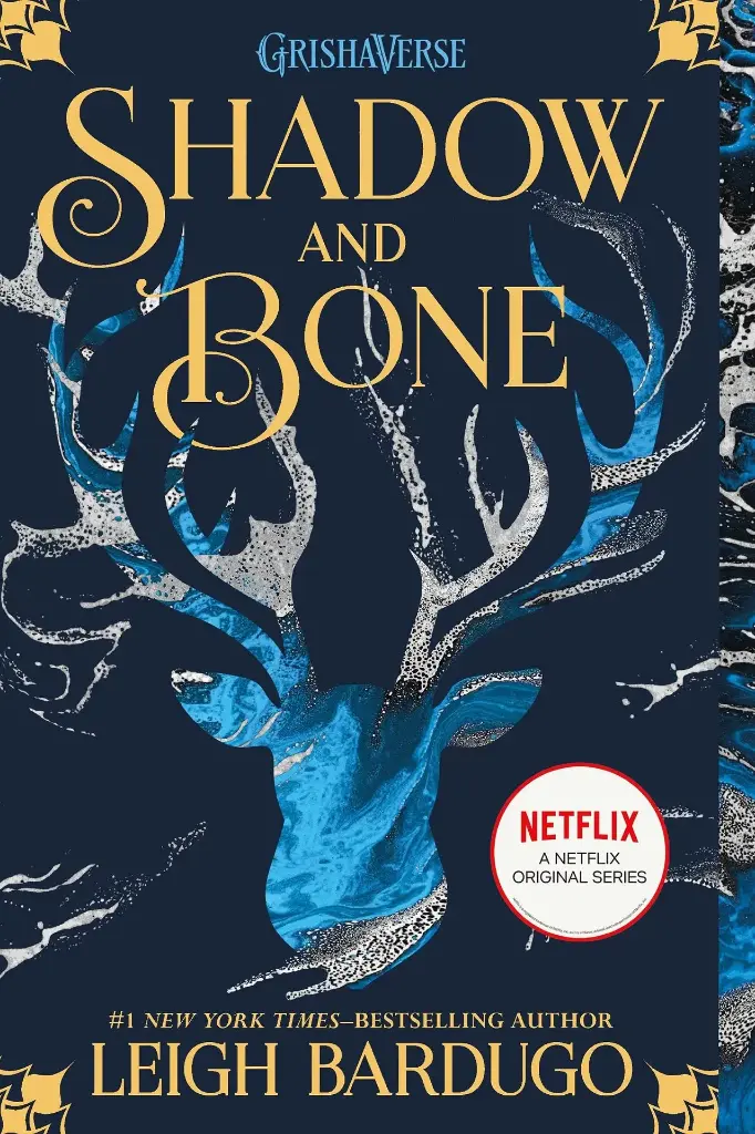 Shadow and Bone by Leigh Bardugo (Paperback)